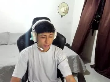 nieltg — Hey! Welcum im back #18 #latino #bigcock #gay [997 tokens remaining]