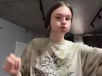 nloraaa — undress me [302 tokens left]
