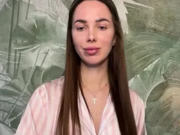 noirelle —  Flirty talks, cozy vibes, your no nude muse  #new #nonude #shy #cute #natural #young