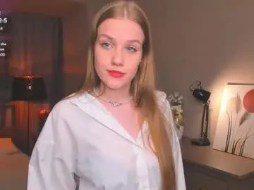 normaemans — GOAL: Start day with cute kisses [25 tokens remaining] Hello CB,Im Beatrice<3 im new here #18 #new #skinny #teen #bigboobs
