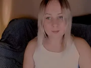 not_nakedcat — GOAL: topless 5 minutes [400 tokens remaining]  ^Hi guys lets do this day better! ^ #British #shy #nonude #c2c #uk