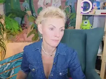 nymphvariety — tease with cleavage #bigboobs #blonde #milf #nonude #new [111 tokens remaining]
