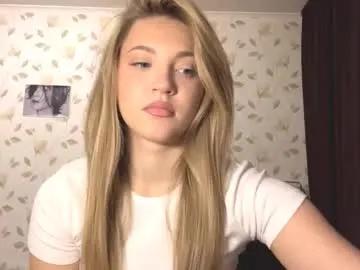 oletaguinyard — Goal: Don't move for one minute. Kem? Kem! Crazy, strange, cringe, but mostly - FUN! #new #shy #young #teen #18 [14 tokens remaining]