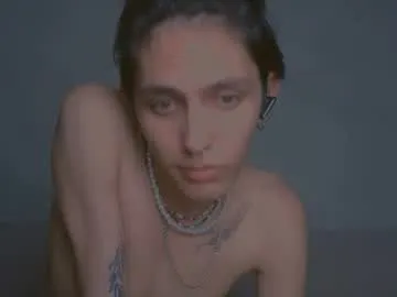 oli_vers — touch my feet <3 [25 tokens left] #bigcock #skinny #gay #twink #dildo