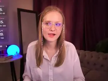opheliajoyce — Let's play and meow meow meow! #NEW #NONUDE #CUTE #SHY #18 -- Current Goal: put on stockings  at 232 tokens -- Next Goal: Pour water over the shirt