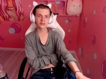 otto_williams — GOAL: show ass in panties [34 tokens remaining] cute eyes only in public #18 #twink #new #young #feet