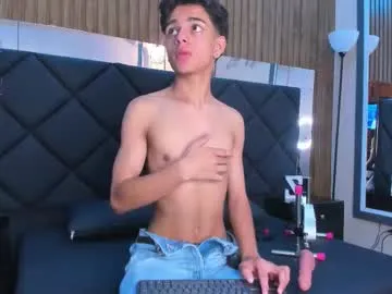 owen__johnson — GOAL: Get Naked [50 tokens remaining] Welcome to my room! #18 #bigcock #fuckmachine #dildo #cum