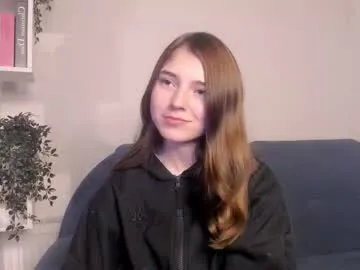 pamilarakestraw — hello cb  im daniella ^^ its my 4 day   goal: for good mood #shy #brunette #feet #young #new [53 tokens remaining]