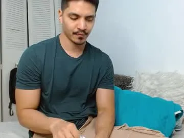 paolo_savanna — SHIRT OFF [15 tokens left]