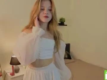 patricia_perry — GOAL: ey contact + teasing mouth [19 tokens remaining] Welcome to my room! I`m Vicki, newbee here, but let`s make some fun! ^^ #new #18 #shy #teen #natural