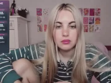 pawwsup1 — top off [221 tokens left]  #lovense #blonde #bigass #findom #curvy