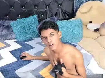 peter_xxxs — Peter_xxxs's room #latinos  #bigcocks  #bigass  #skinny  #cum