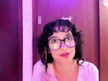petitee_lunna — something special! #18 #hairy #latina #smalltits #feet [1999 tokens remaining]