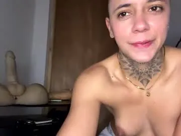 phillip_brownn — GOAL: MULTIPLE SQUIRT [439 tokens remaining] Welcome to my room! #tomboy #ftm #strapon #anal #pegging