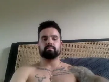 pineappleicecock — Freechat on Chaturbate