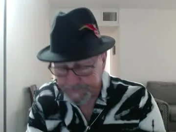 pipewizard — Pipewizard's room...not gay or bi...but don't care if you are PM is 10 tokens if you ask without tipping you will be banned...not your DADDY or your BABY. COLOMBIANS NOT WELCOME HERE!!!