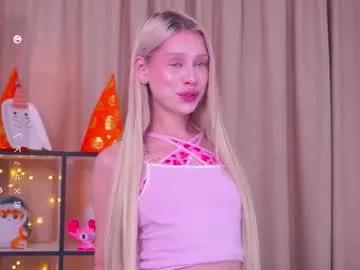 platinum_babe — Goal: Lift up top and show my perfect bra |Hi guys, I'm #new, my PVT is open, welcome <3 |   #cute #young #lovense #shy [11 tokens remaining]