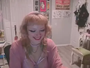 plushie_hoe — Freechat on Chaturbate