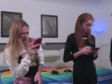 pr3ttyp1nkpussy — [500 tokens to goal] -- #lush #lovense #blonde #natural #redhead -- Current Goal: Lushes in once countdown reaches zero -- Next Goal: Shorts off