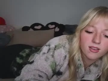 prettiestprincess — TOPLESSS - SEE MY TITSSS  :)) #babe #blonde #petite #18 [347 tokens remaining]