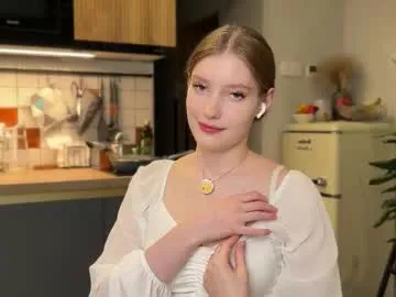 purrpure — bare feet tease  #natural #shy #teen #18 #young [75 tokens remaining]