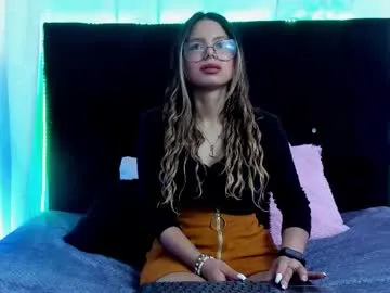 queen_stasy — GOAL: Flash tits [57 tokens remaining] Thanks to everyone for the contribution #skinny #latina #shaved #ass #new