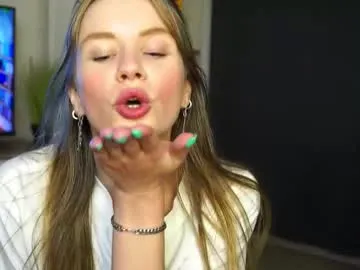 rafaelamitchen — Welcome there. My name is Amina. My first day here, I hope it will be hospitable, my goal: I will send an air kiss to one of you #18 #new #shy #cute #young [5 tokens remaining]