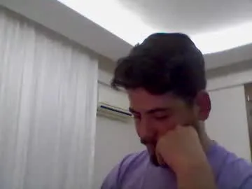 realhornyboy35 — Freechat on Chaturbate