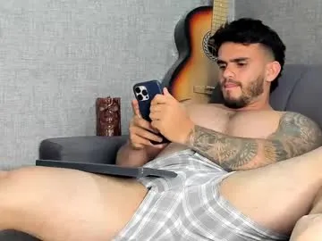 ricardogonzalez666 — cum #smoke #ass #muscular #ohmibod #dildo  /alanarab19 [711 tokens left]