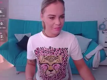 rikaraily — | #lovense #natural #feet #blonde #smalltits |