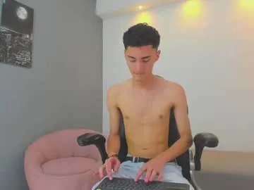 ritchie_alameda — GOAL: Hard dick [75 tokens remaining] Welcome to my room! #18 #bigcock #twink #young #lovense