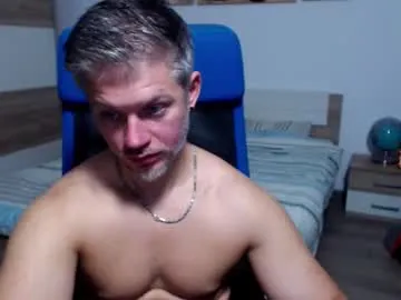 robbyshawz — Hi there!50 tokens for a flash or request!At goal,the top 2 tippers win a cumshow password! #muscle #master #dirty #bigcock #feet