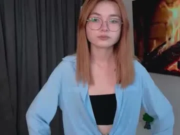 robert_richardss — GOAL: Beach party [386 tokens remaining] Welcome to my room! #skinny #redhead #smalltits #18 #new