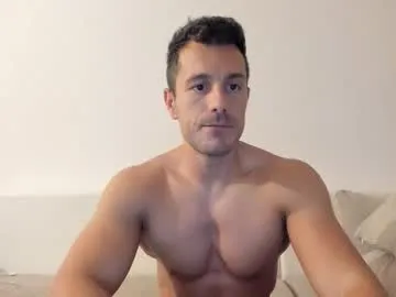 roberto4ever — GOAL TAKE OFF T-SHIRT #muscle #bigass #cum #flexing #private [80 tokens remaining]