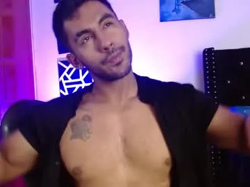 romanpearce_ — full milk!  ,Lush ON!  Happy Thursday  bored and alone? Enjoy this sexy chocolate and explore your fetishes #muscle #flex #feet #young #latin [925 tokens remaining]