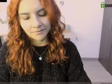 rosiexxx24 — GOAL: Sexy Dance [300 tokens remaining] Welcome to my room! #feet #cute #latin #lovense