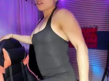 rosse_25 — GOAL: take off my suit [15 tokens remaining] 