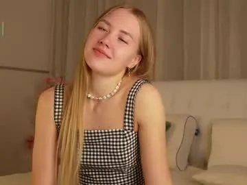 roxanelan — GOAL: Let's start having fun Hi, I'm new here! Let's start having fun? #shy #18 #new #teen #skinny [14 tokens remaining]