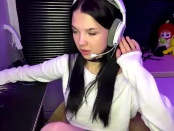 roxiepiurkowski — Flash my pretty bra for you  #new #shy #18 #asian #cuteHello there. My name is Hana. I am new here  [0 tokens remaining]