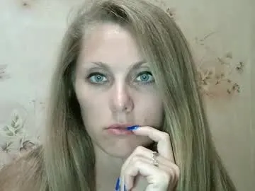 roxyfox18x01 — Guys, support me with a tip)