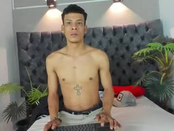roy_rusell — Hard dick play,  cum for you  / #bigcock #cum #new #master #latino [453 tokens remaining]
