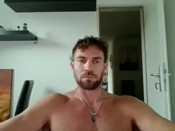 ryan_fit100 — Freechat on Chaturbate