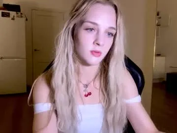 sailormoon666_ — #ahegao #19 #roleplay #smalltits #fitass #dance #nude #striptease #blueeyes SOUND ON IN PVT!!!!!