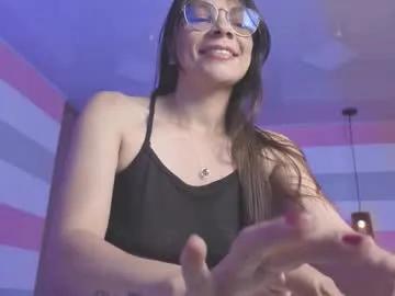 samantaortega_ — suck fingers close to the camera [40 tokens left] #new #natural #shy #tease #young #cute