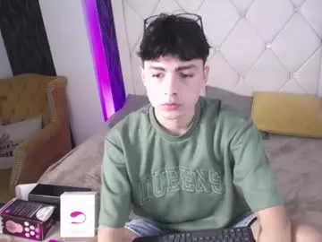 samu_foxxx — Sexy Boy ready for u - Multi Goal: Naked show [150 tokens left] #twink #young #skinny #bigcock #gay