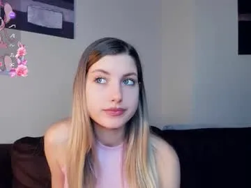 samueltompson — Goal: let your hair down. My name is Jane im #18 and i am #shy and #new here. Also have #bigboobs and #blonde hairs  [17 tokens remaining]