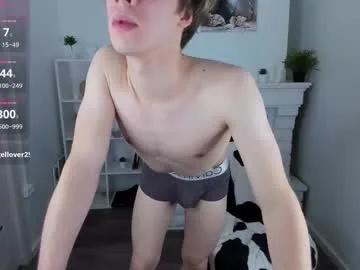 santoire — Hey guys! I'm Santo and i new here! goal:  SPERM ON MY FACE [384 tokens left] #new #twink #young #skinny #shy