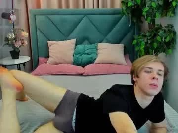 santoire — Hey guys! I'm Santo and i new here! goal:  SPERM ON MY FACE [320 tokens left] #new #twink #young #skinny #shy