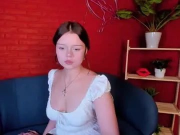 sarah__babyyy — GOAL: For a good start [34 tokens remaining] Welcome to my room! #new #teen #young #shy #cutie