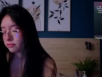 sarahmiler_ — GOAL: Rub my pussy under my pantyhose  [74 tokens remaining] Welcome let's enjoy together #heels #latina #pantyhose #squirt #nylon